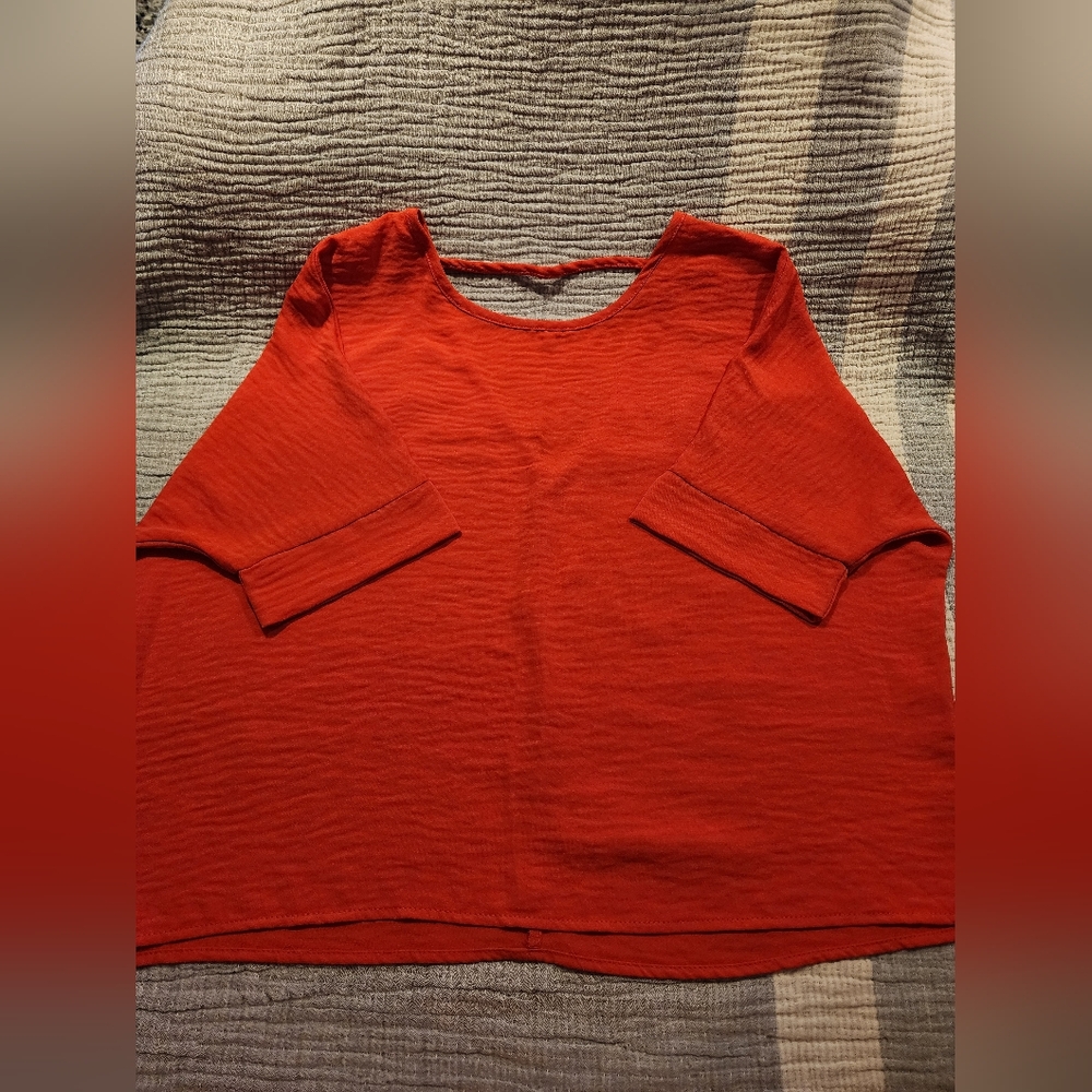 Red/Orange Top - Picture 5 of 9